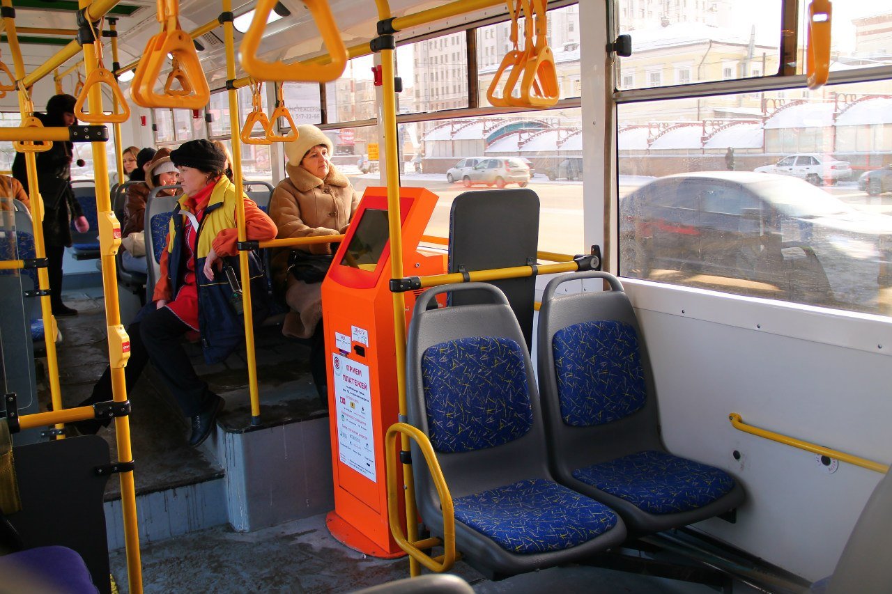 Анекдот: Случай в троллейбусе
