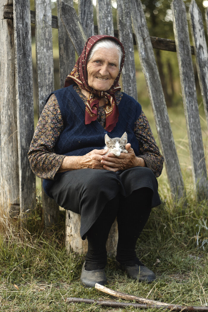 Анекдот: Красивый тост про бабушек 
